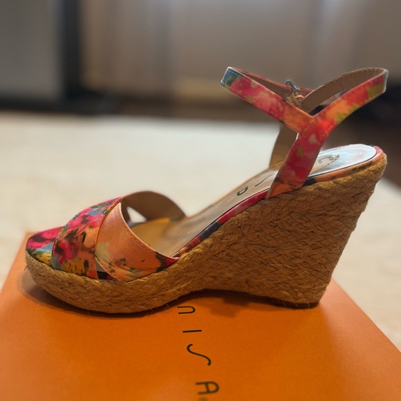 Unisa Espadrilles Pink and Peach floral Wedge Sandals - Picture 2 of 12